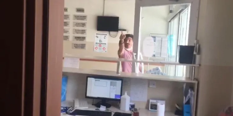 Doktora dehşeti yaşatmıştı, tutuklandı!