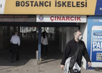 Ek fotoğraflar//Adalara giriş-çıkış kısıtlaması sona erdi, vatandaşlar erkenden yola çıktı