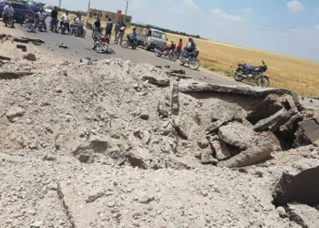Esad Reji̇mi̇ne ait askerleri̇n geçi̇şi̇ sırasında patlama