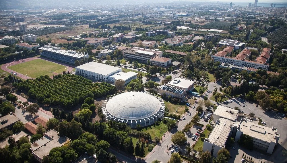 Ege Üniversitesi, 6 alanda ilk 5 üni̇versi̇te arasında