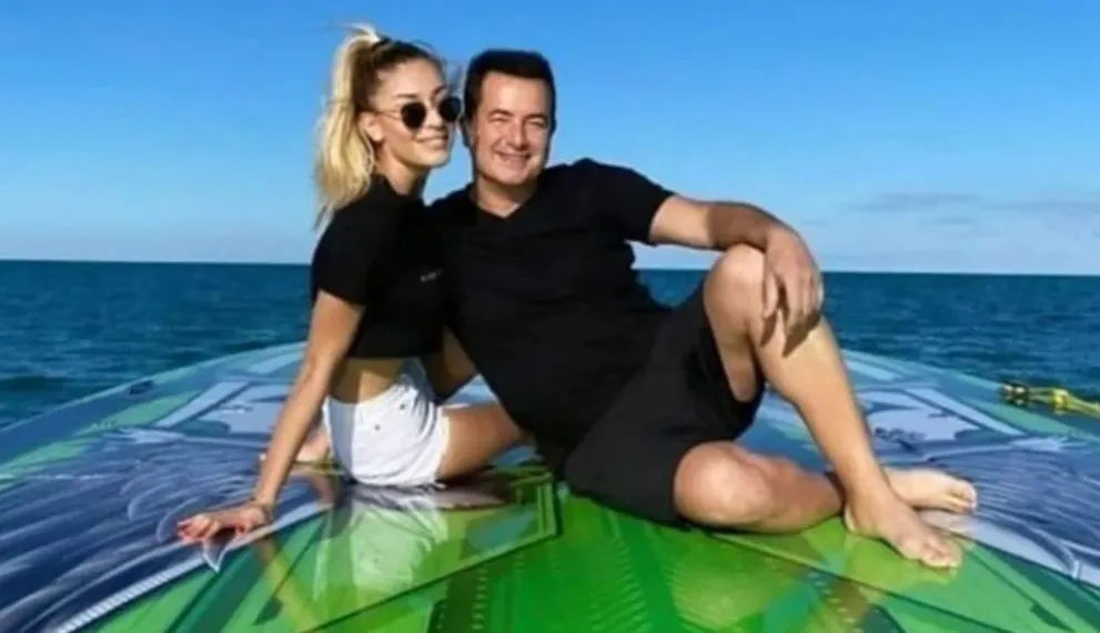 Acun Ilıcalı ve genç sevgilisi Ayça Çağla Altunkaya Bebek’te!
