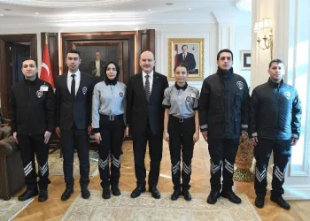 Kamudaki özel güvenliklere tek tip üniforma