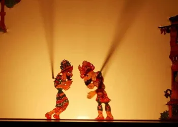 Karagöz ve Hacivat’tan “maske, mesafe, temizlik” uyarısı
