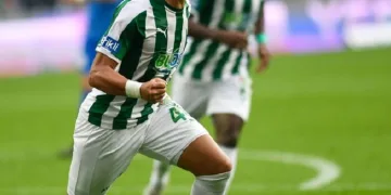 Bursasporlu eski futbolcuya Fenerbahçe kancası
