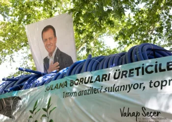 Mersi̇nde Üreti̇ci̇lere 60 Ki̇lometre Sulama Borusu Desteği̇