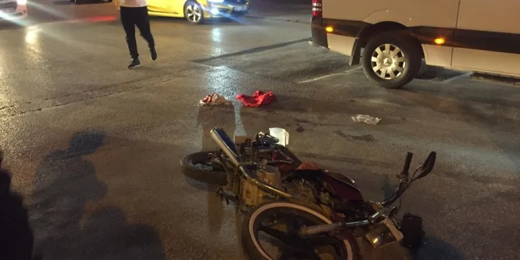 Bursa’da motosiklet sürücüsü ölümle burun buruna geldi