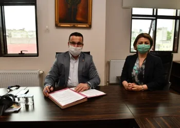 Mustafakemalpaşa’da ihti̇yaç sahi̇pleri̇ne 15 ton gıda