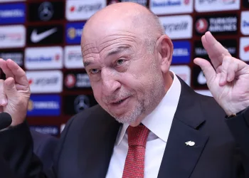 TFF Trabzonspor’un arkasında