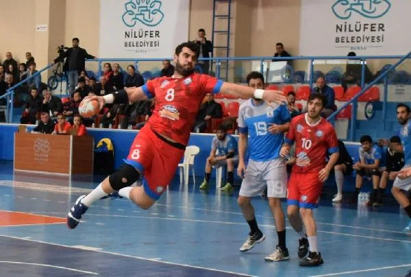 Nilüfer Belediyespor hentbolda transfere devam ediyor