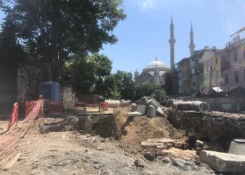 Ortaköy’deki İSKİ kazısında tarihi kalıntılar bulundu