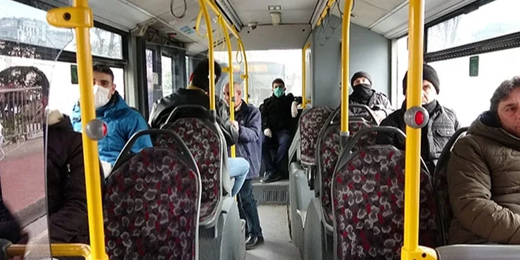 Toplu taşımada yüzde 50 yolcu taşıma sınırı kaldırıldı