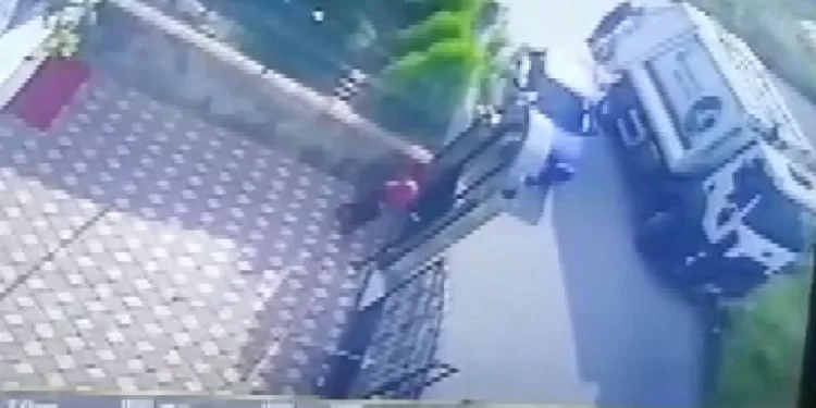 Bursa’da çöp kamyonu anneyle kızı ezdi!