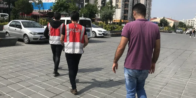 Maske takmayanlara ilk cezalar yazıldı