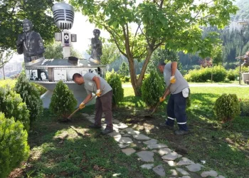 Yıldırım’da parklara normalleşme bakımı