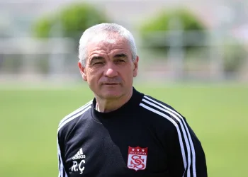 Rıza Çalımbay hedefini belirledi