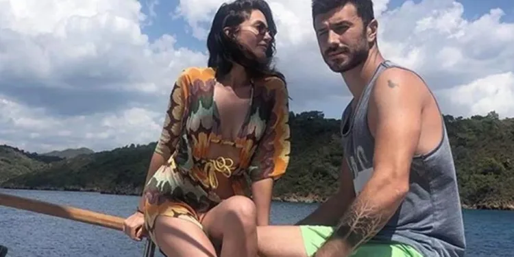 Rojda Demirer’in aşk kokan tatil pozu