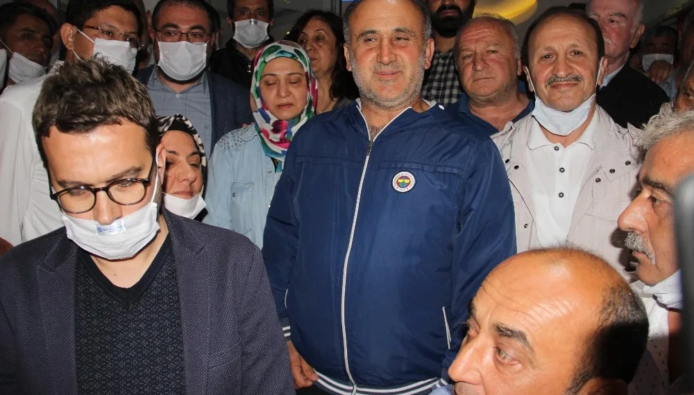 Saldırıya Uğrayan İnci̇rli̇ova Beledi̇ye Başkanı Kaya: