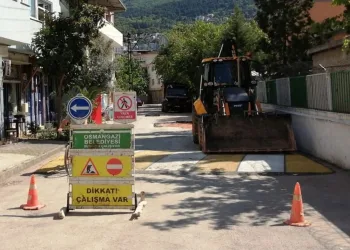 Osmangazi’de asfalt çalışmaları sürüyor