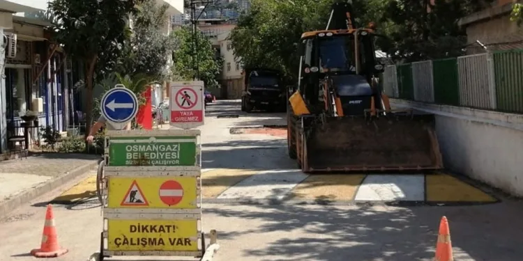 Osmangazi’de asfalt çalışmaları sürüyor
