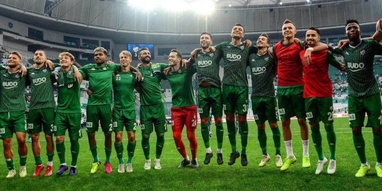 Bursaspor son dakikaları seviyor