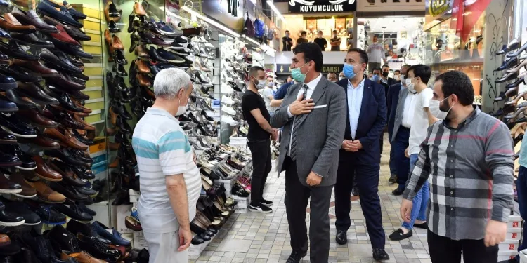 Tari̇hi̇ çarşıya Osmangazi̇ eli̇