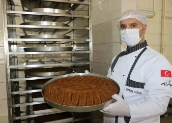 Tesci̇lli̇ Di̇yarbakır Kadayıfı Korona Vi̇rüse Rağmen Ayda 50 Ton Tüketi̇ldi̇