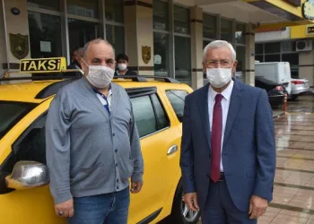 Takside unutulan 60 bin TL’yi teslim etti 31 lira bahşiş aldı