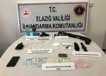 Uyuşturucu şüphelisi, tabanca ve pompalı tüfekle yakalandı