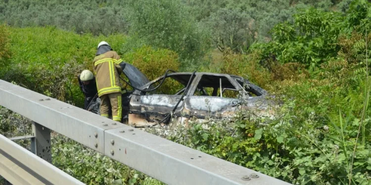 Çarptığı aracın sürücüsü tarafından son anda kurtarıldı