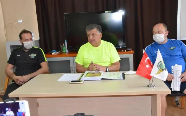 Yılmaz Vural: Salgından psikolojik olarak etkilenmedik