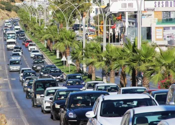 Tatilciler akın etti! 1 haftada 500 bin araç