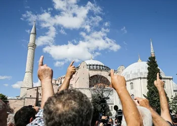 Hilafet çağrısı tartışılıyor
