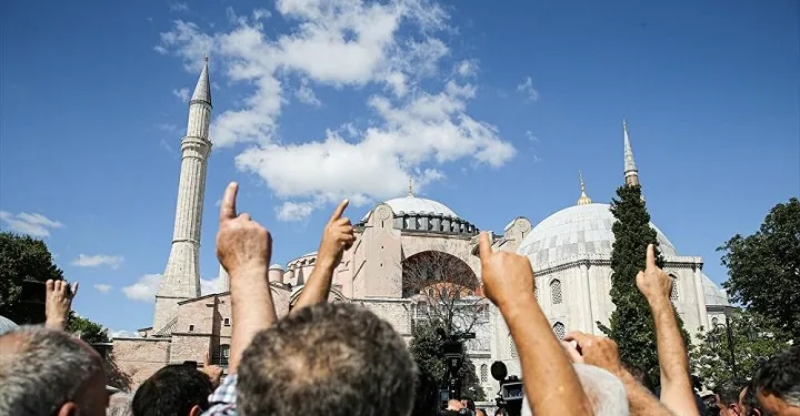 Hilafet çağrısı tartışılıyor