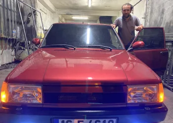 90 bin liraya yenilediği otomobil trafikten men edildi