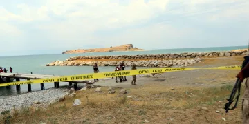 Van Gölü’nde SAK timi arama çalışmalarına katıldı