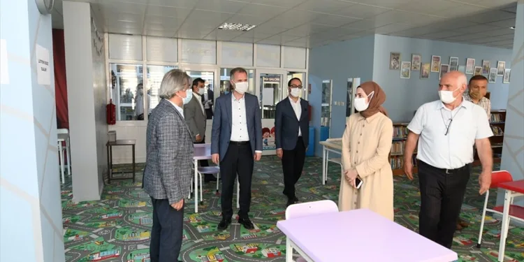 Kültür Turizm Bakan Yardımcısı İnegöl’ü ziyaret etti
