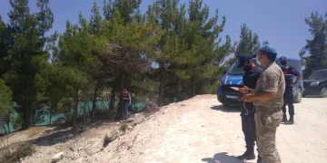 Kayıp Alzheimer hastası kadın drone ile aranıyor