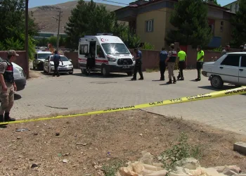 Akrabalar arasında silahlı ve bıçaklı kavga: 1 ölü
