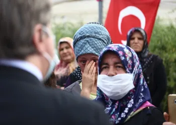 Aksaray Valisi’nden kız çocuklarına: Sizi biz okutacağız
