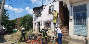 Evini ateşe verdiği iddia edilen şüpheli gözaltına alındı