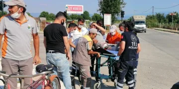 Devrilen motosikletten düşerek yaralandı
