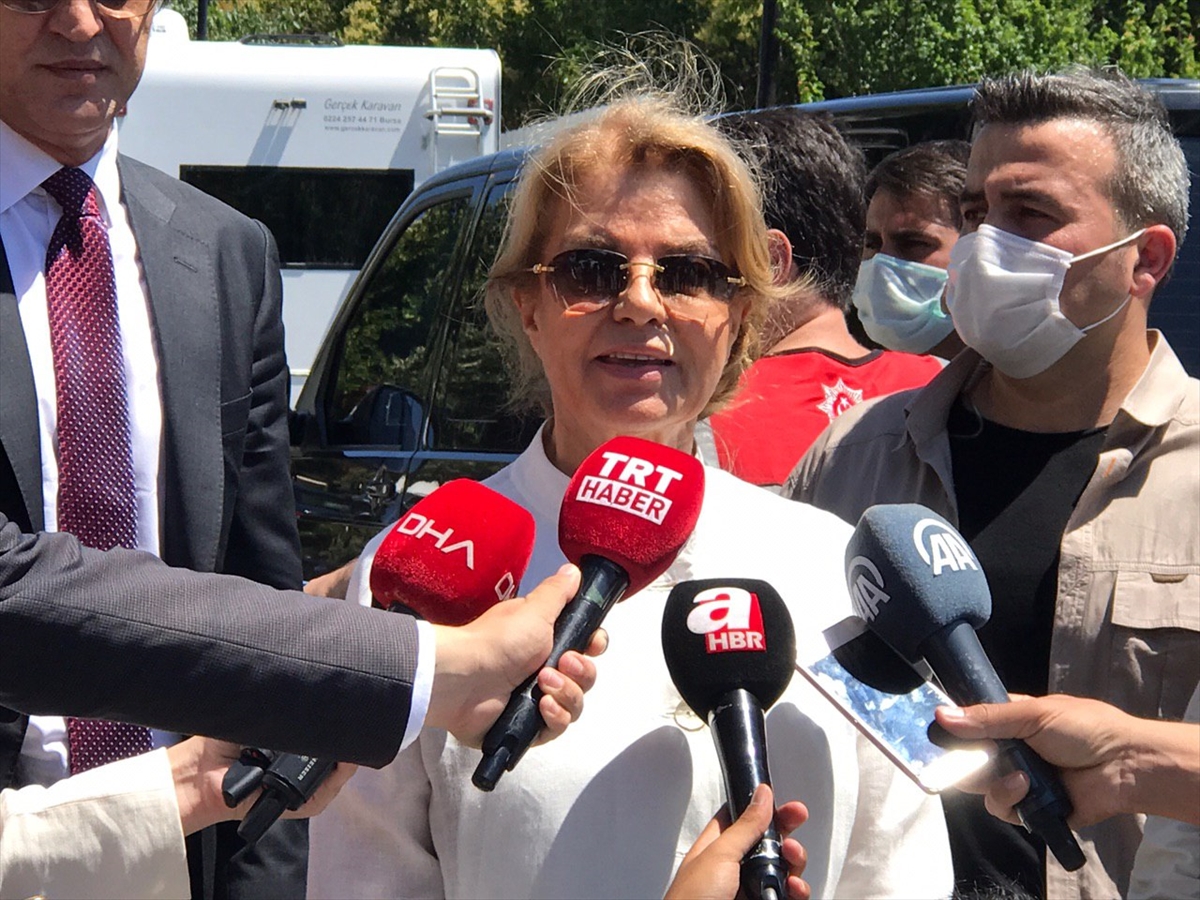 Tansu Çiller Ayasofya'nın açılışında gazetecilerin sorularını yanıtladı