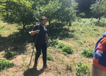 Yürüyüş için çıktığı dağ yolundan inemedi