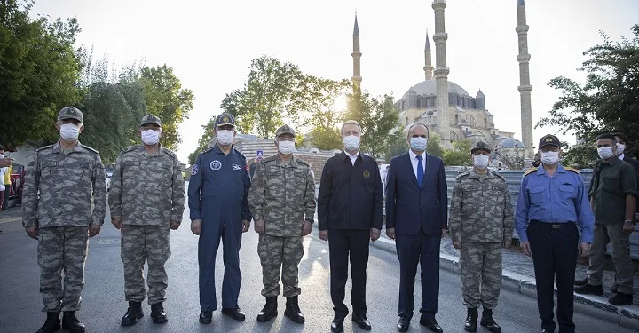 “Yunanistan ile toplantı yapmayı bekliyoruz”