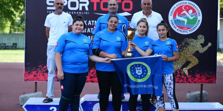 Bursa Büyükşehir Belediyespor’a ilk kupa atletizmden
