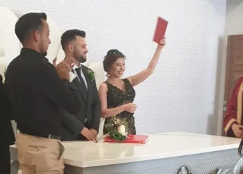 3 günlük evli çifti kaza ayırdı
