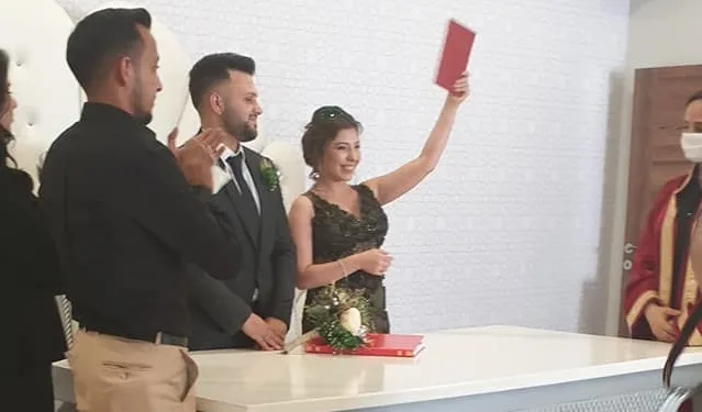 3 günlük evli çifti kaza ayırdı