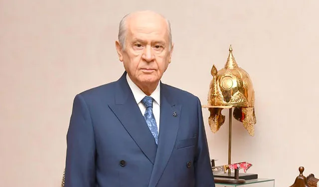 Bahçeli, Twitter’a geri döndü