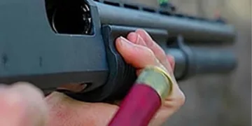 13 yaşındaki dedesinin tüfeğiyle oynarken kendini vurdu