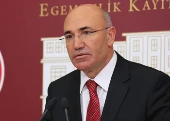 CHP’li vekil korona şüphesiyle hastaneye kaldırıldı